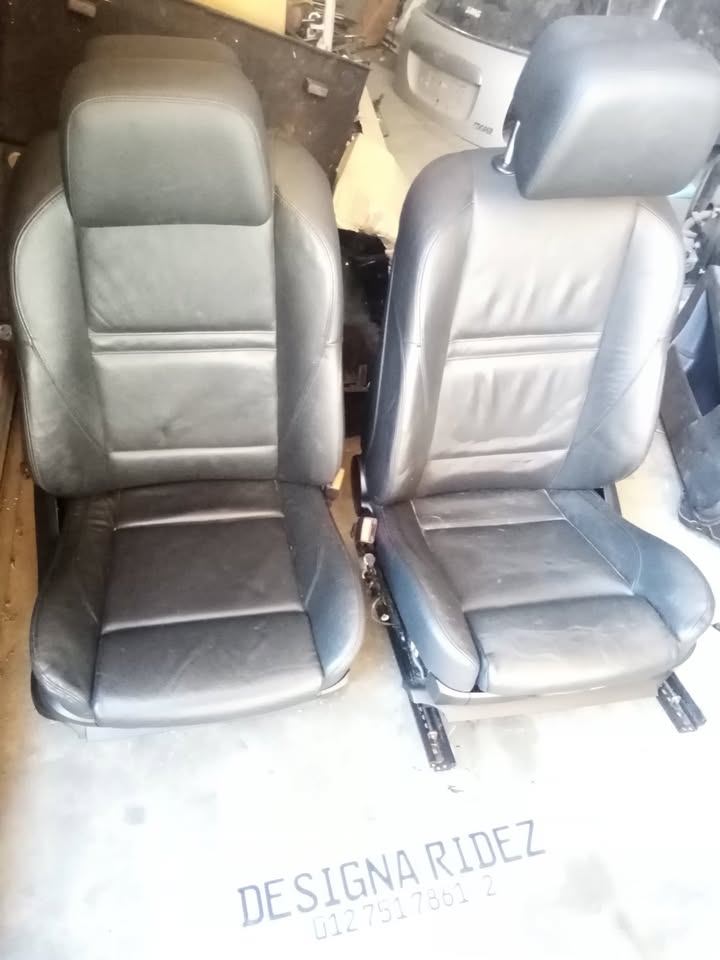 BMW E70 X5 / E71 X6 FRONT SEATS - Private Seller