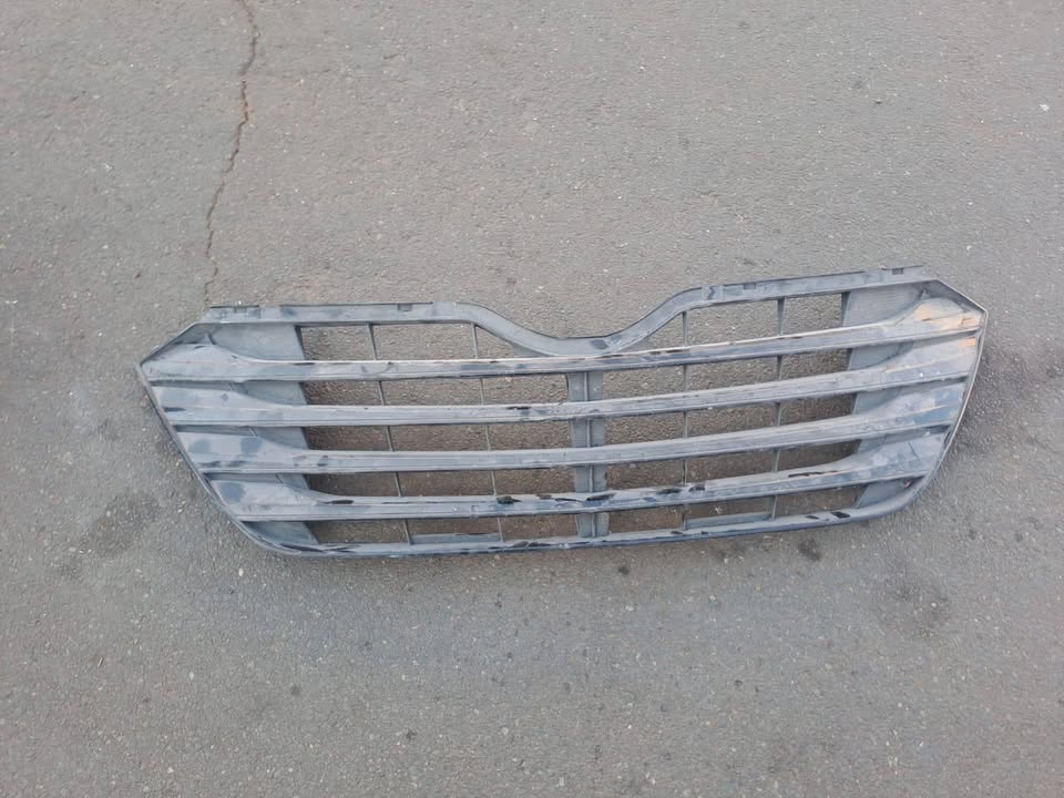 2015 - 2021 TOYOTA AVANZA FRONT GRILLE - Private Seller 2015 - 2021 TOYOTA AVANZA FRONT GRILLE - Private Seller