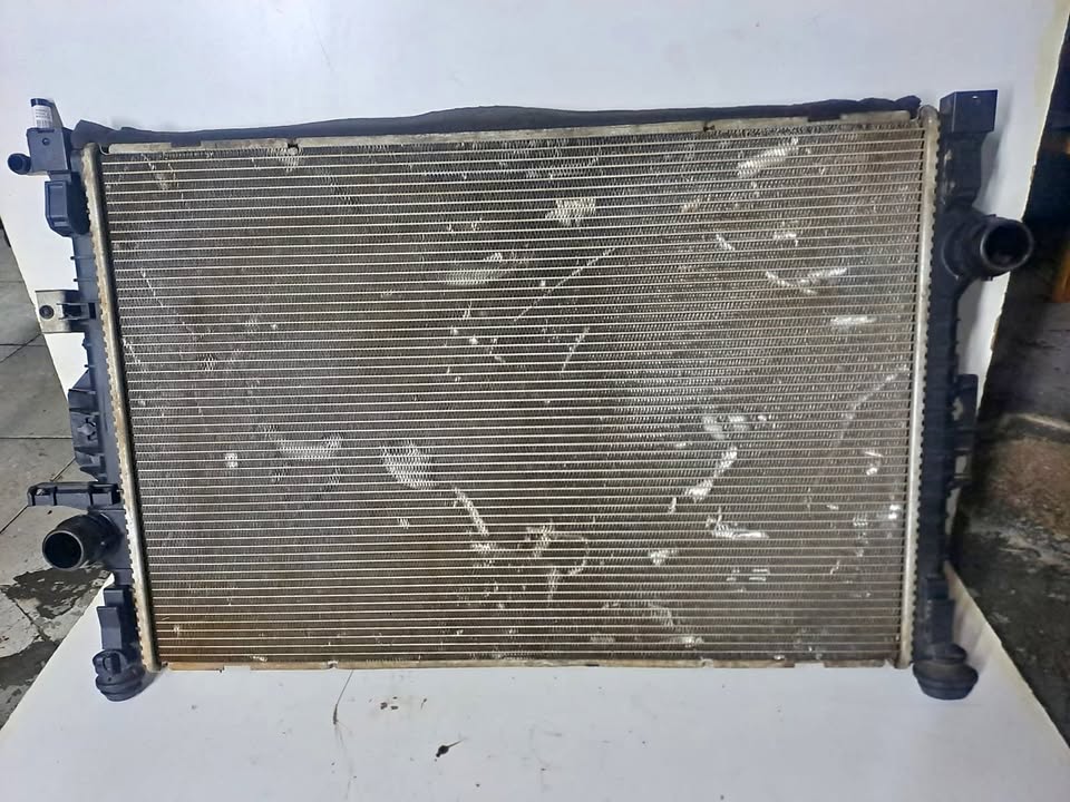 Ford Focus ST 2.0 Radiator 2013-2017 - Private Seller Ford Focus ST 2.0 Radiator 2013-2017 - Private Seller