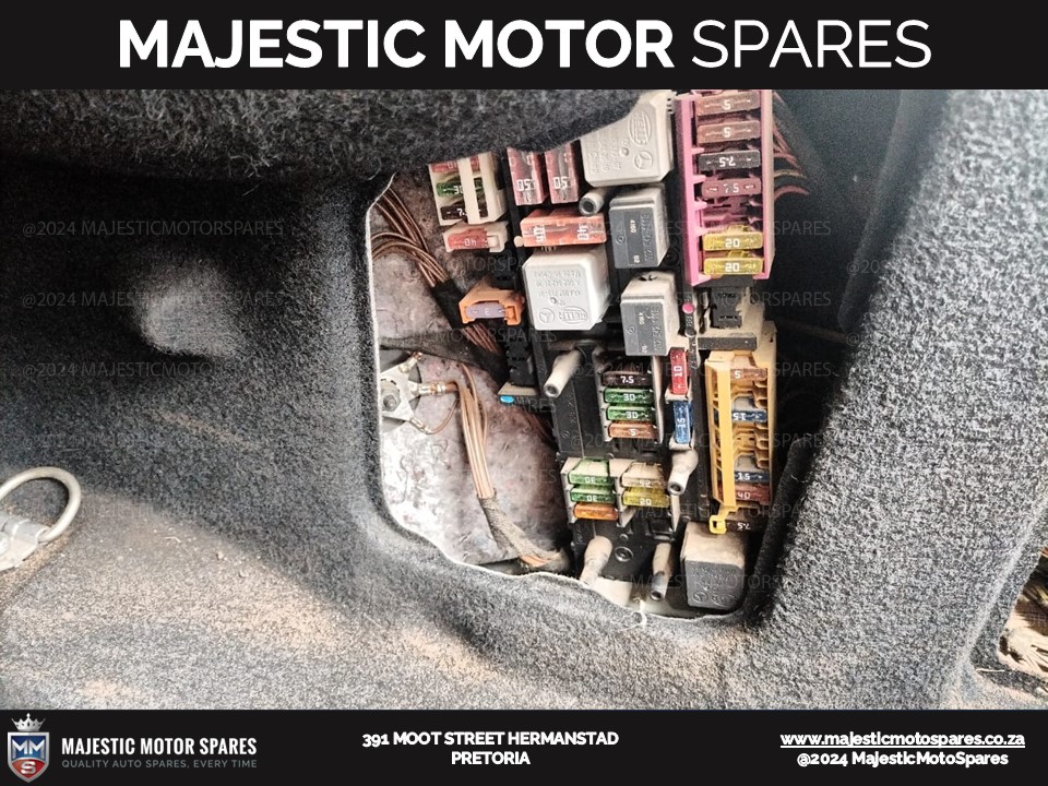 mercedes w218 rear fuse box for sale