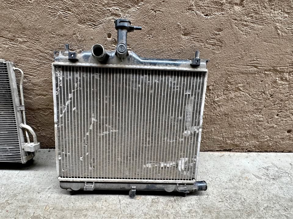 Hyundai Getz radiator and aircon condenser - Private Seller Hyundai Getz radiator and aircon condenser - Private Seller