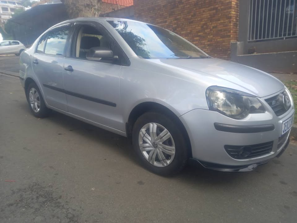 2005 VW Polo Classic Sedan, Manuel, Silver, 93000kms,