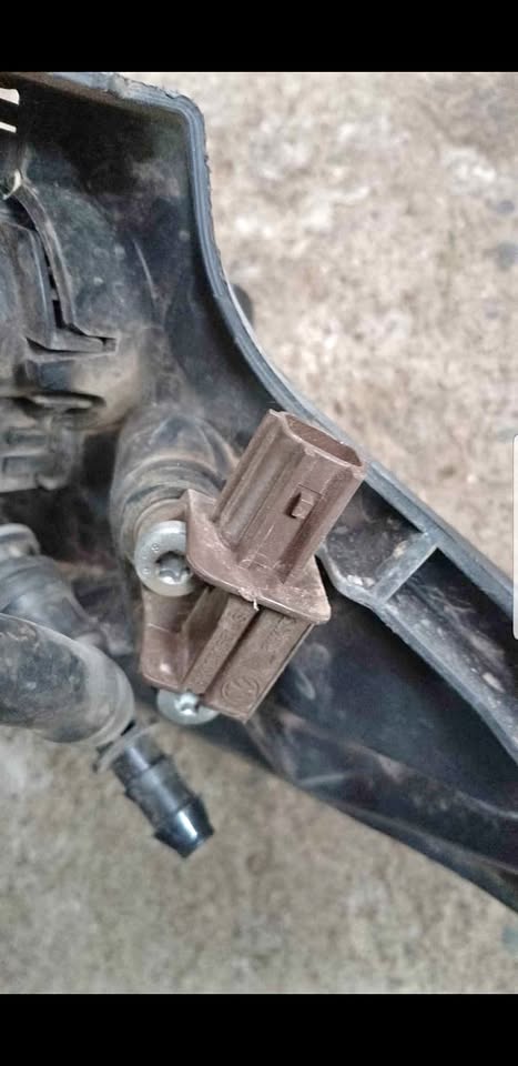 Audi A4 b8 crash sensor