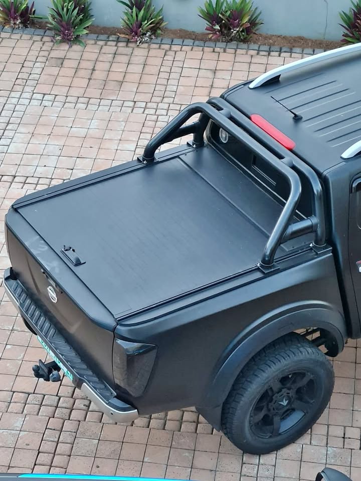 Roller lid for Nissan Navara - Private Seller Roller lid for Nissan Navara - Private Seller