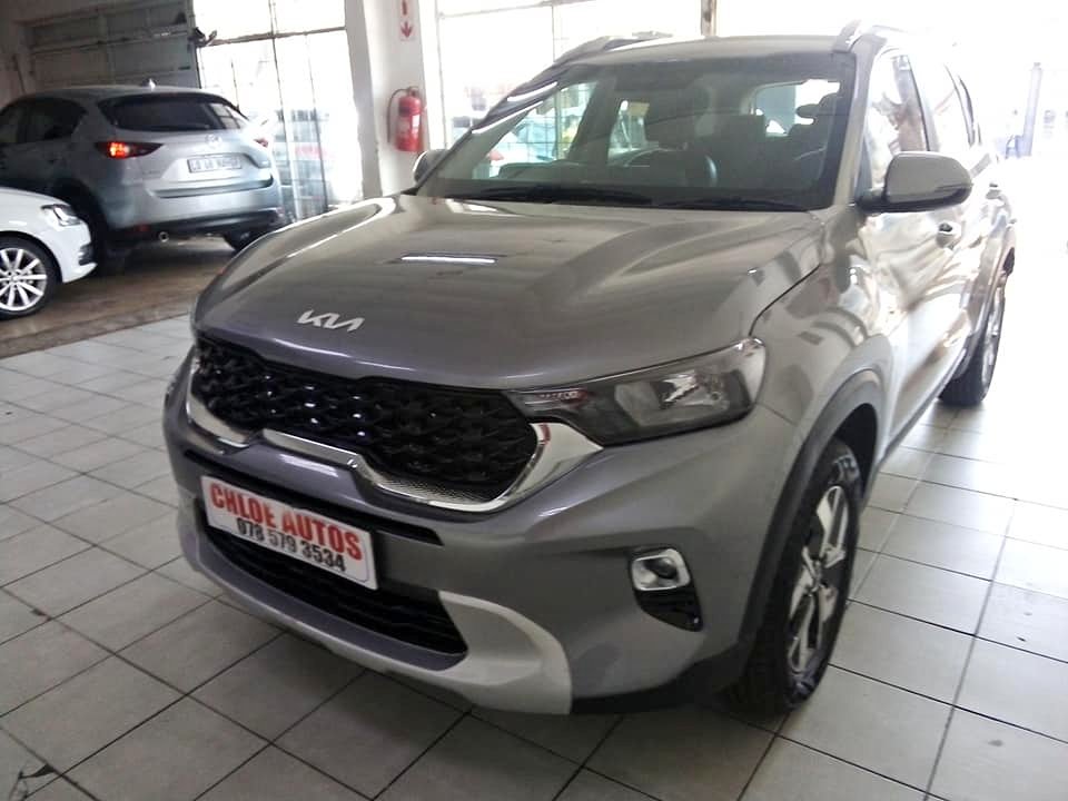 2022 KIA SONET 1.5 EX PETROL SILVER  AUTOMATIC FULL SERVICE HISTORY 8000KM FRONT AND
