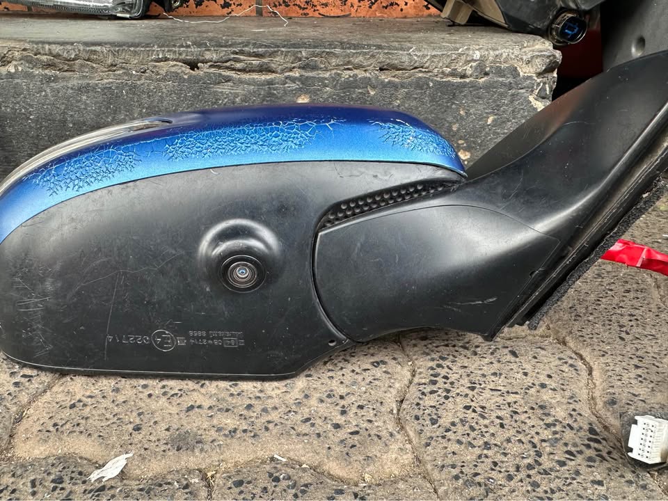 Toyota Prado right side mirror with camera - Private Seller Toyota Prado right side mirror with camera - Private Seller