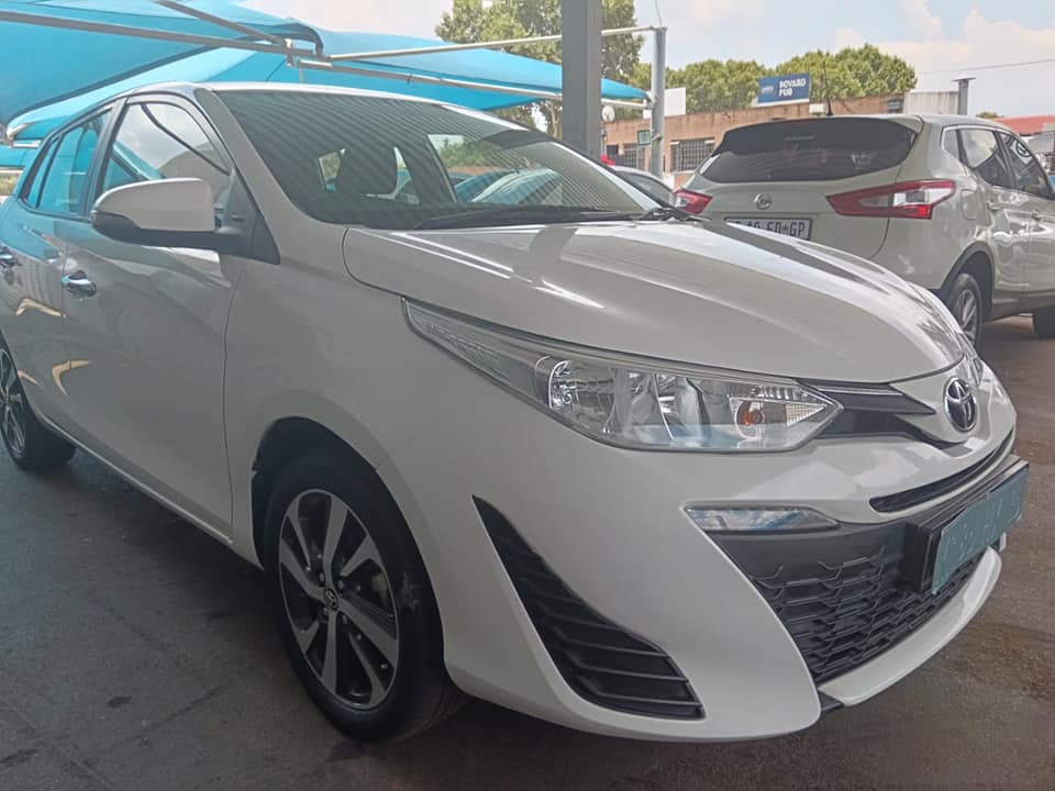 2020 TOYOTA YARIS 1.5 AUTO