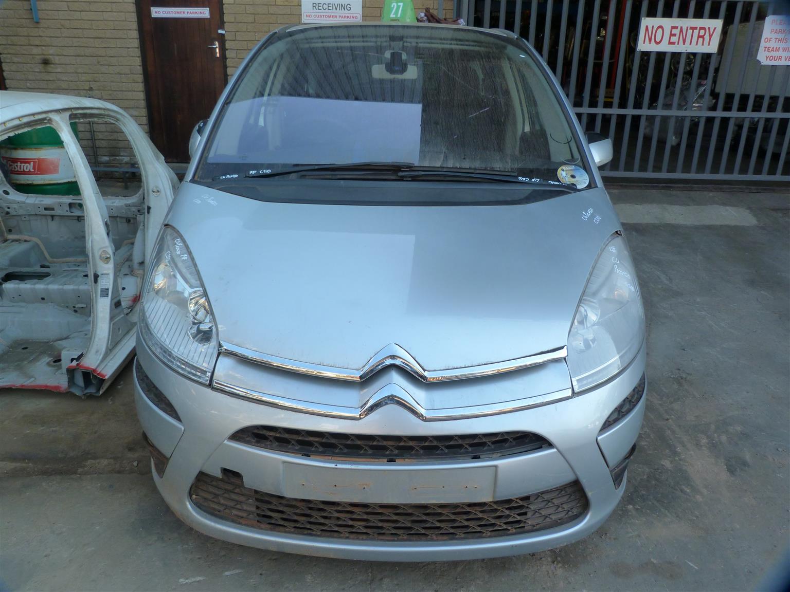 Citroen C4 Picasso 1.6 VTi Exclusive - 2011 Spares - Private Seller Citroen C4 Picasso 1.6 VTi Exclusive - 2011 Spares - Private Seller