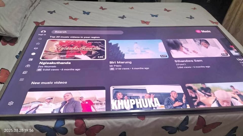 65inch Samsung Smart TV 65inch Samsung Smart TV