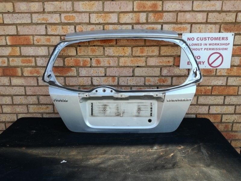 Chevrolet Aveo Hatchback tailgate - Private Seller