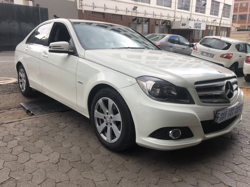 2011 Mercedes-Benz benz c180