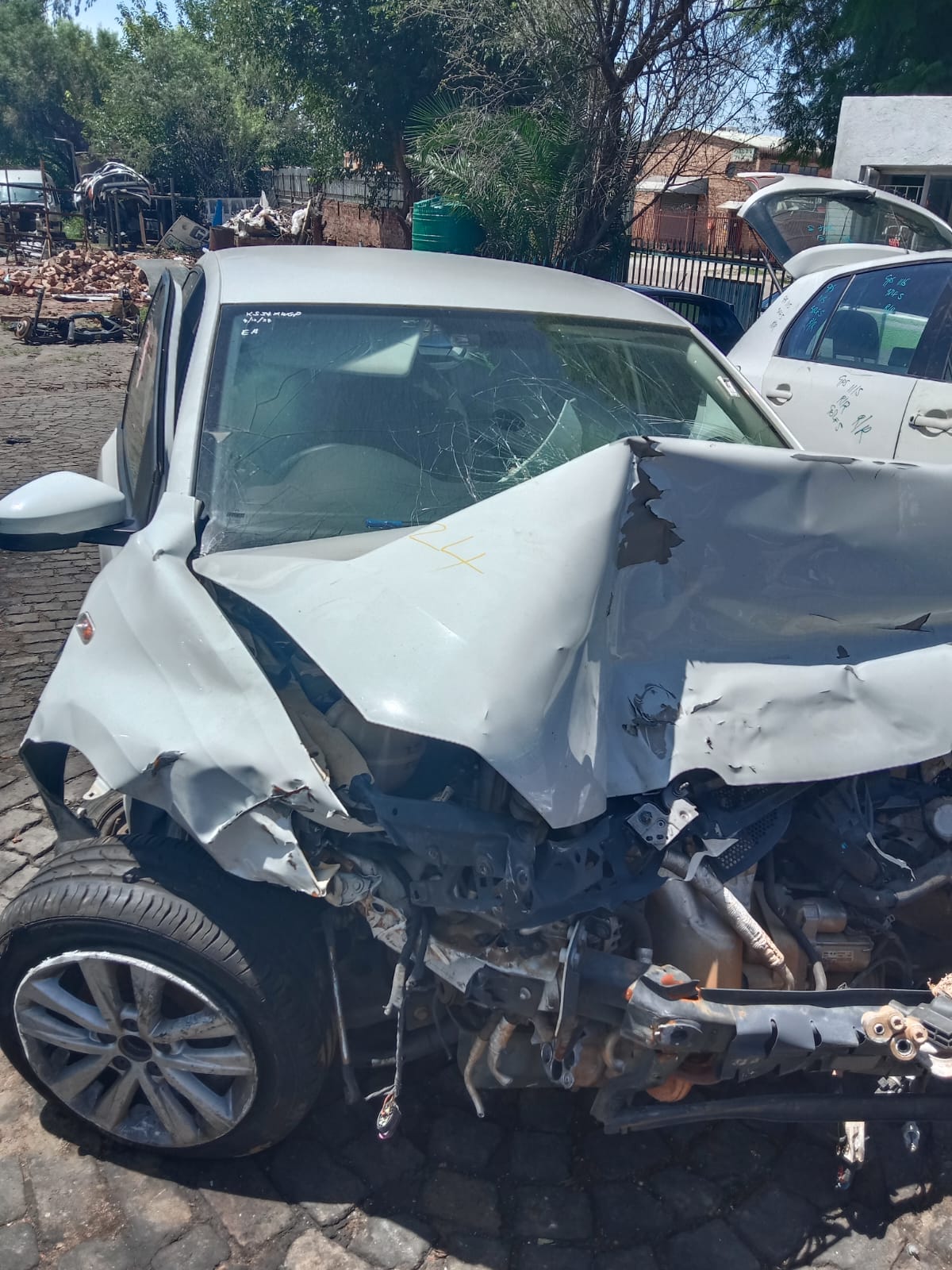 VW POLO VIVO 1.4 TSI COMFORTLINE STRIPPING FOR SPARES - Private Seller VW POLO VIVO 1.4 TSI COMFORTLINE STRIPPING FOR SPARES - Private Seller