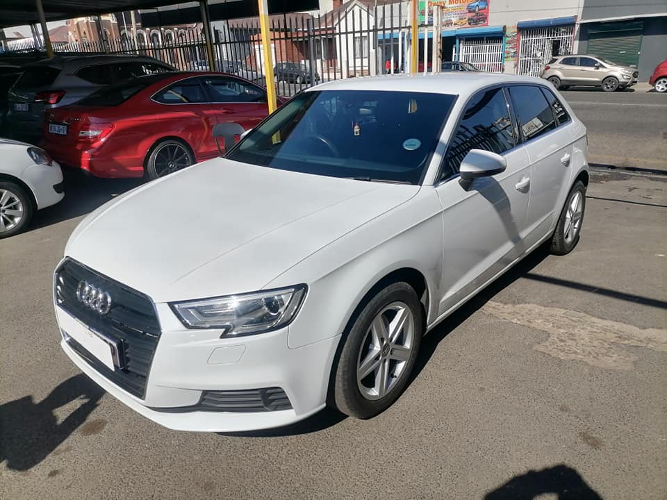 2019 Audi A3 1.0 TFSI Automatic and leather seat Service history and Spare key