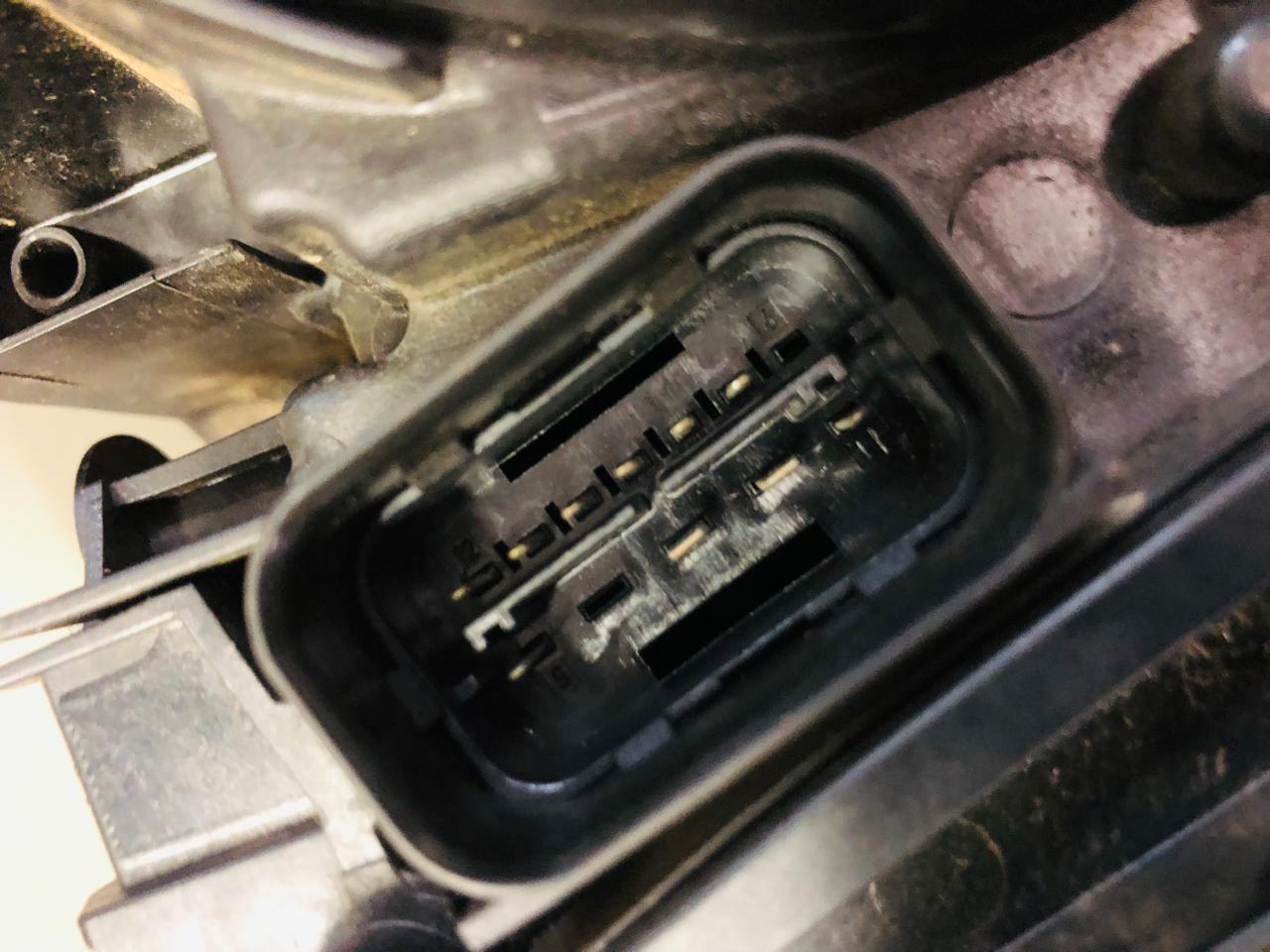 BMW M4 F8/F32/F33 4 series facelift left and right side xenon headlights - Private Seller BMW M4 F8/F32/F33 4 series facelift left and right side xenon headlights - Private Seller