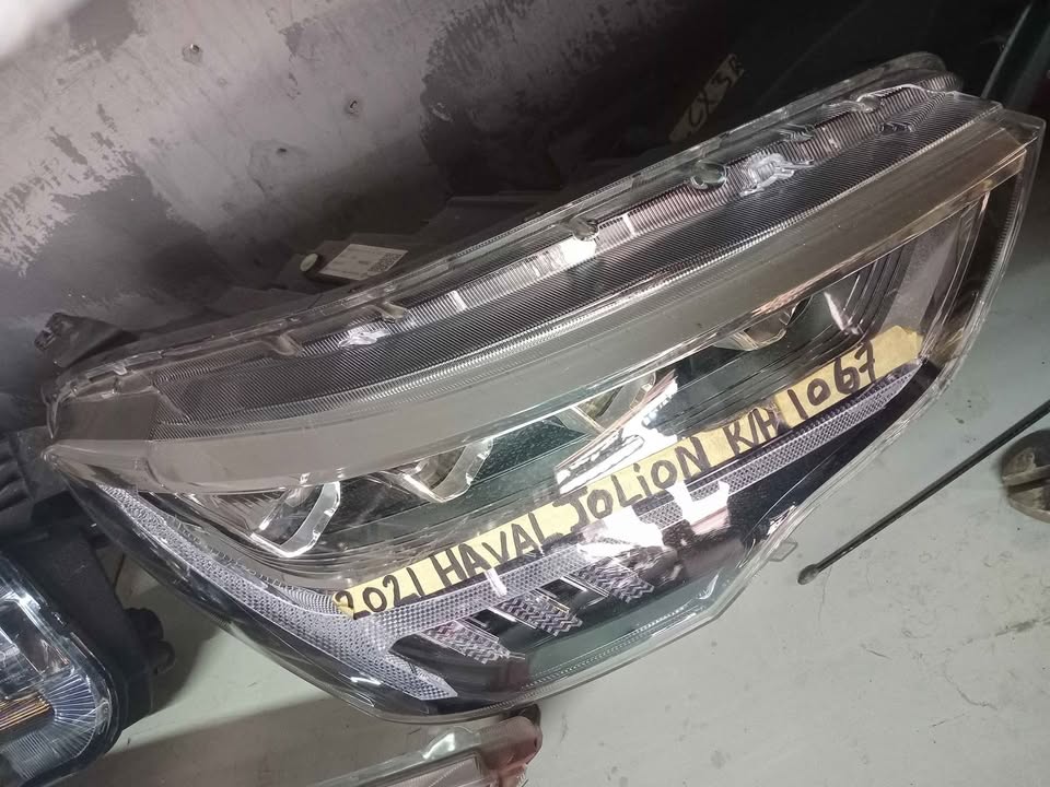 Haval jollion right side headlight led - Private Seller Haval jollion right side headlight led - Private Seller