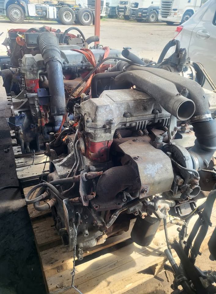 ISUZU 6HK1 ENGINE. EXCELLENT CONDITION.  COMPLETE - Private Seller