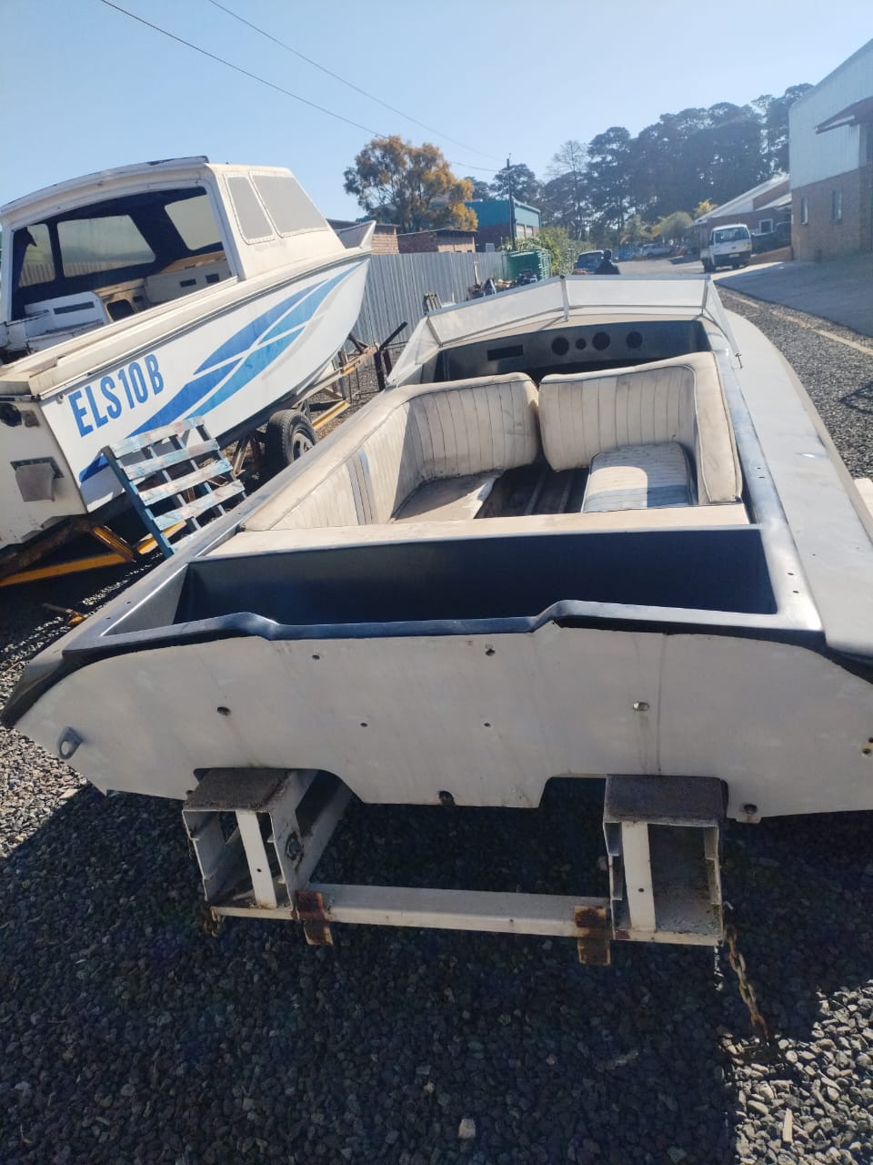19ft PROJECT BOAT FOR SALE