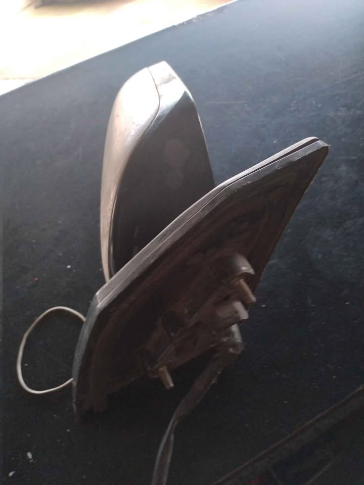 Toyota corolla runx shape right side door mirror for sale please contact us for more details - Private Seller