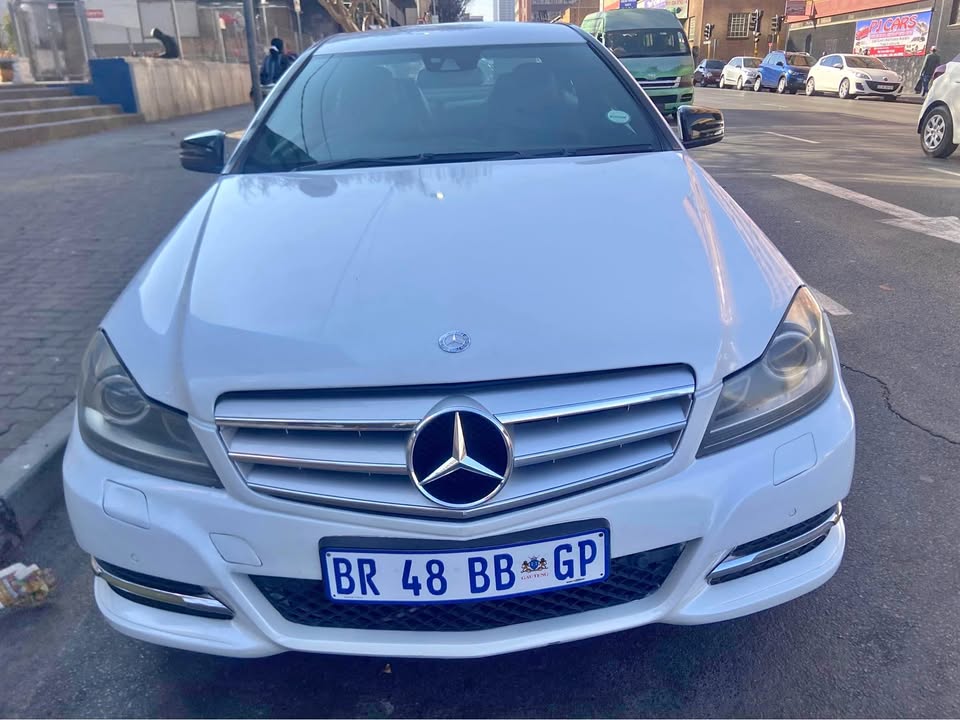 2012 Mercedes Benz C250 88,000km
