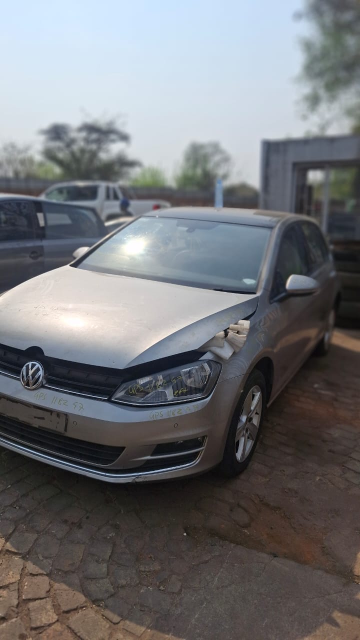 2014 Golf 7 tsi 1.4 Cxs Automatic NOW STRIPPING FOR SPARES - Private Seller 2014 Golf 7 tsi 1.4 Cxs Automatic NOW STRIPPING FOR SPARES - Private Seller