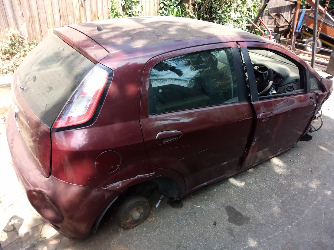Fiat Punto's Stripping For Spares