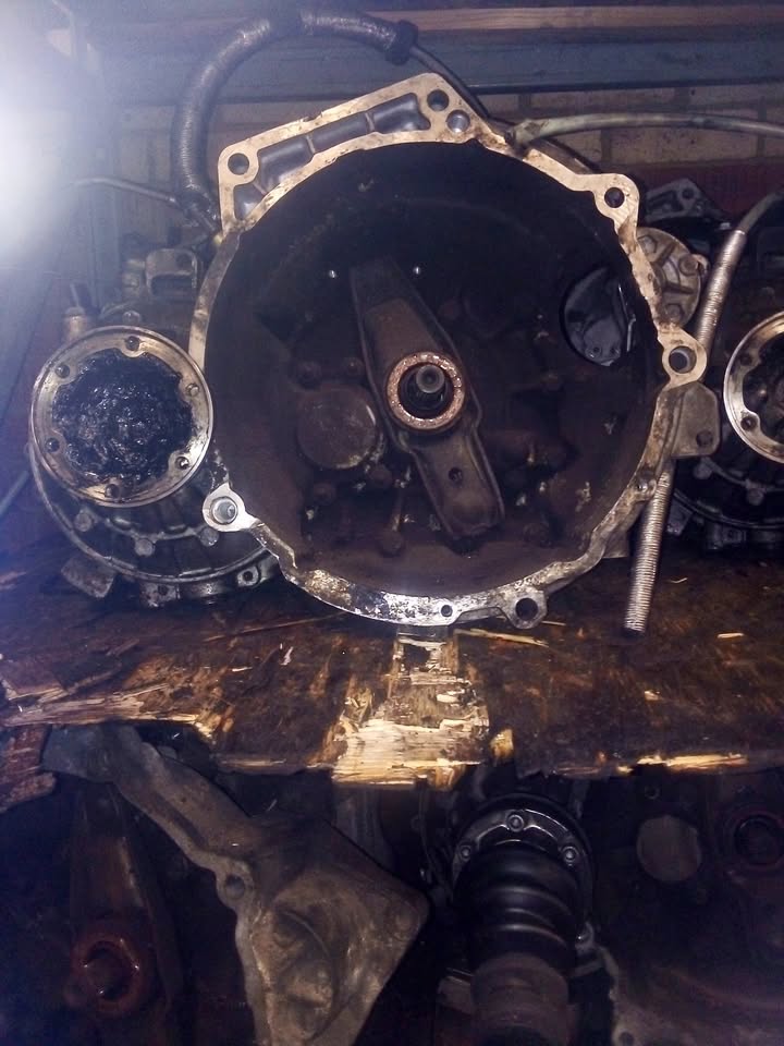 VW GOLF BLACK COVER BUILDOVER GEARBOX FOR SALE - Private Seller VW GOLF BLACK COVER BUILDOVER GEARBOX FOR SALE - Private Seller