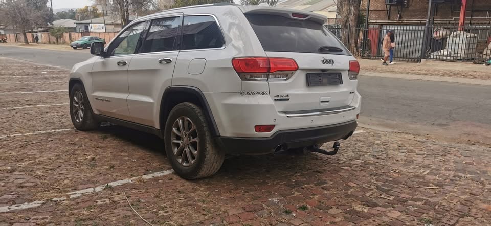 2014 Jeep Grand Cherokee 3.0 WK2 Body Parts For Sale - Private Seller 2014 Jeep Grand Cherokee 3.0 WK2 Body Parts For Sale - Private Seller