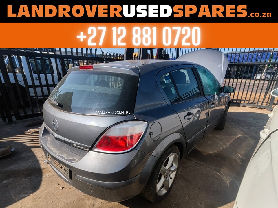 Opel Astra 2005 model petrol manual stripping for used parts and used spares