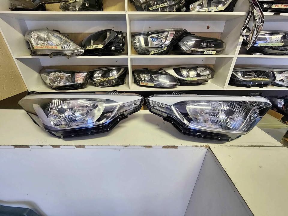 Hyundai i20 grand headlight super cool - Private Seller Hyundai i20 grand headlight super cool - Private Seller