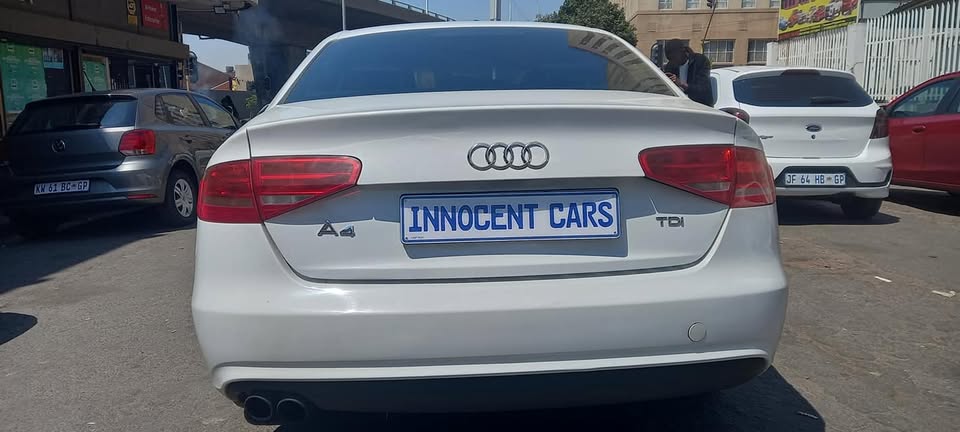 2015 AUDI A4 2.0TDI AUTOMATIC TRANSMISSION, WHITE COLOUR, 89000KM, PRICE R110,000