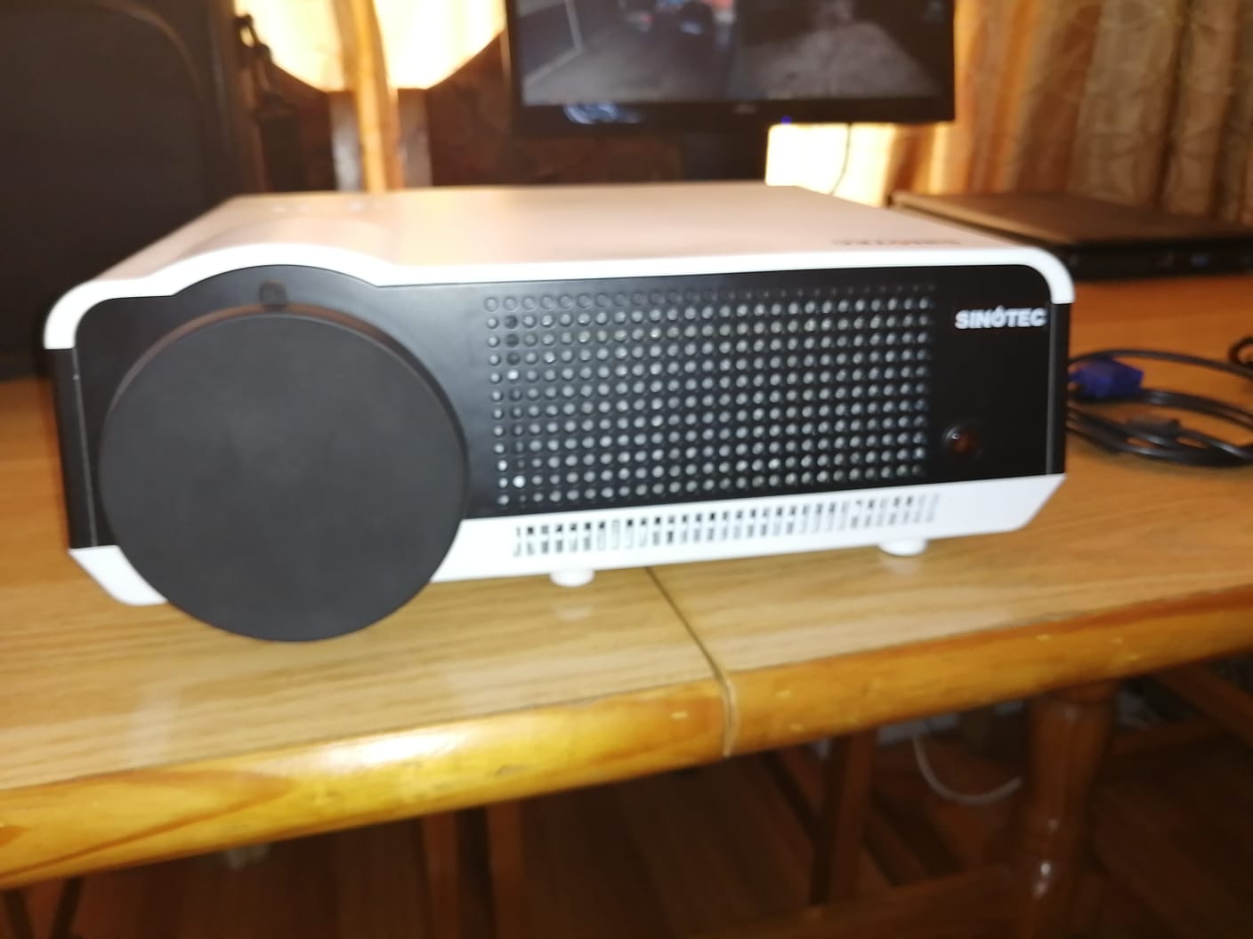 Sinotec Projector - Like brand new.