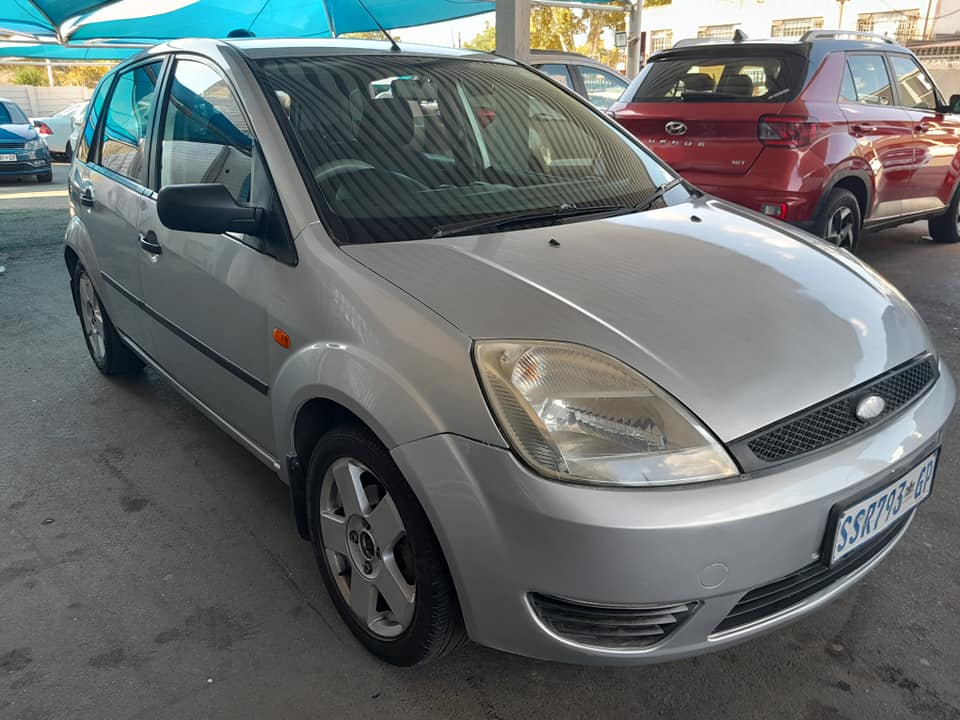 2005 FORD FIESTA 1.6 MANUAL
