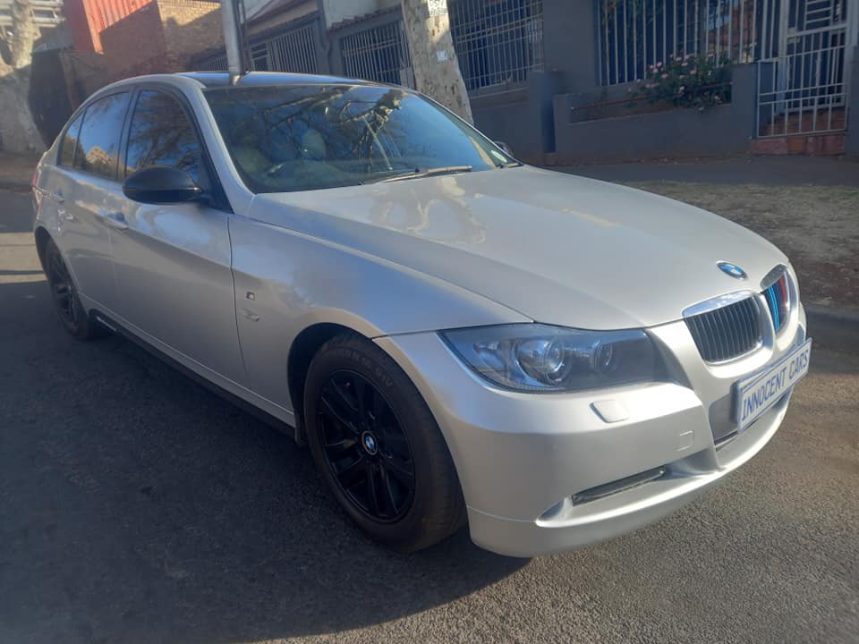2010 BMW 320d ENGINE DIESEL, AUTOMATIC, MILEAGE 79000KMS, GOLD COLOR