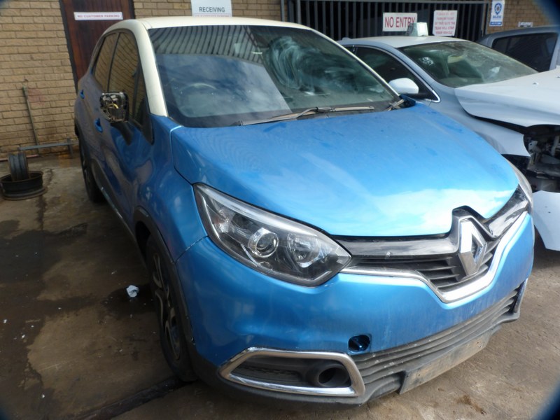 Renault Captur 1.2 TCe Expression AT Blue - 2016 STRIPPING FOR SPARES - Private Seller Renault Captur 1.2 TCe Expression AT Blue - 2016 STRIPPING FOR SPARES - Private Seller