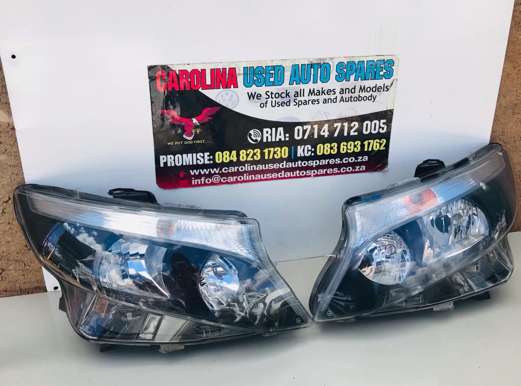 Mercedes Benz W447 Viano left and ight side standard headlight - Private Seller Mercedes Benz W447 Viano left and ight side standard headlight - Private Seller