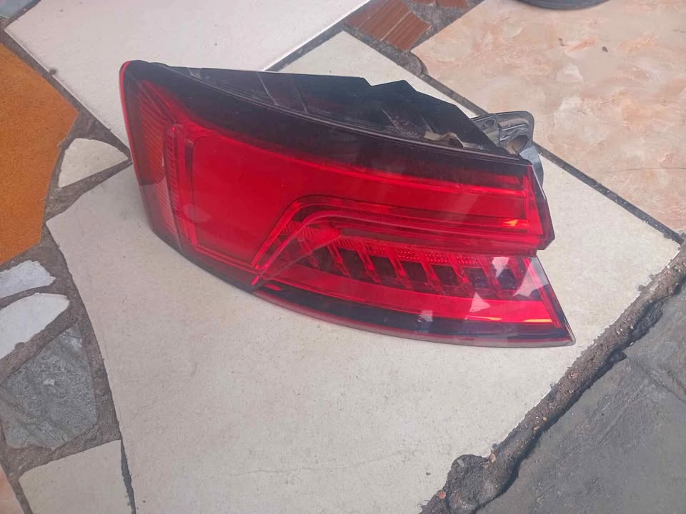Audi A5 F5 Rear Left Outer LED Taillight Tail Light Stop Lamp SKU:F51B_349690 - Private Seller Audi A5 F5 Rear Left Outer LED Taillight Tail Light Stop Lamp SKU:F51B_349690 - Private Seller