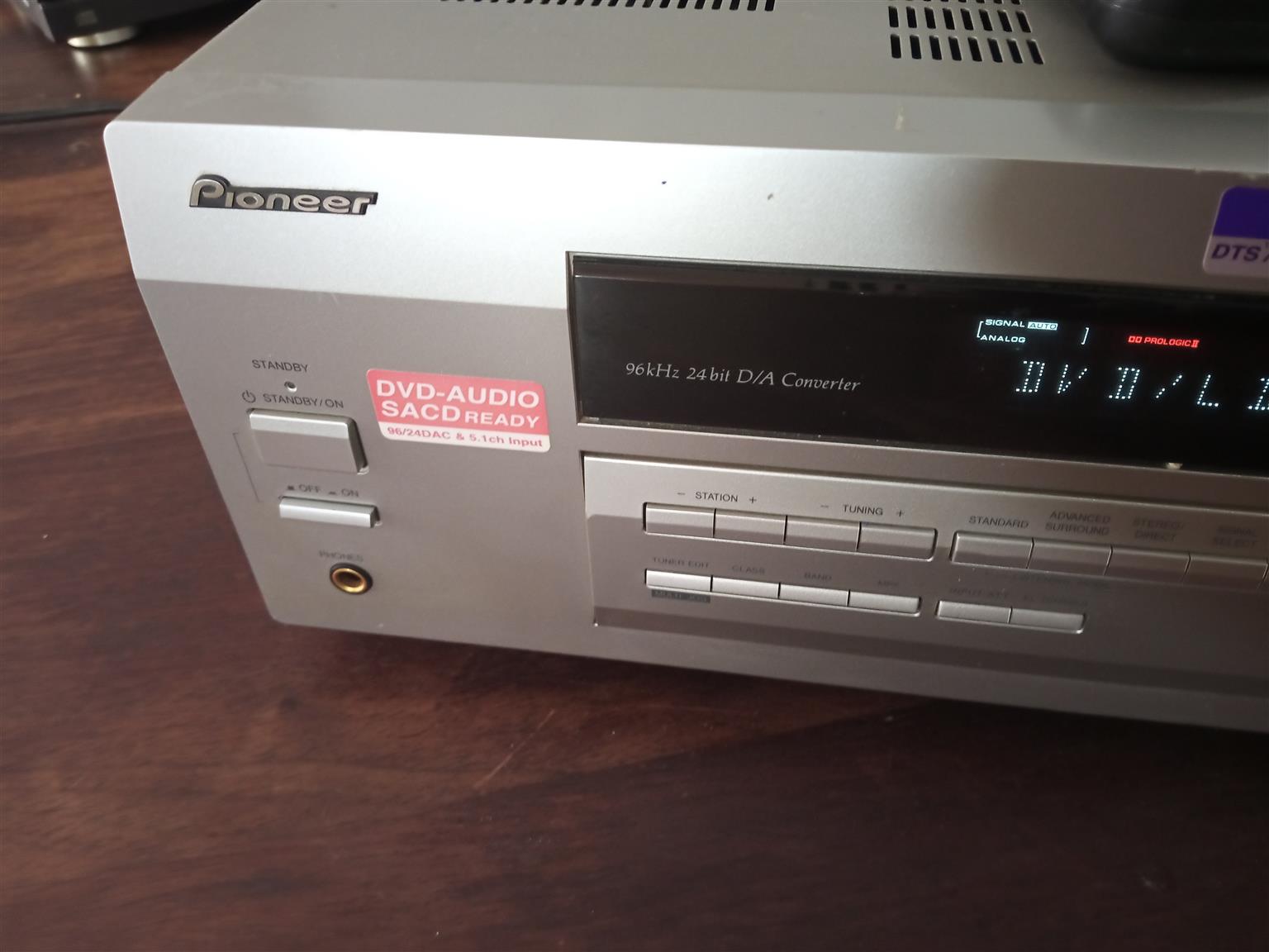 Pioneer VSX-D511 Audio Video Multi Channel Receiver