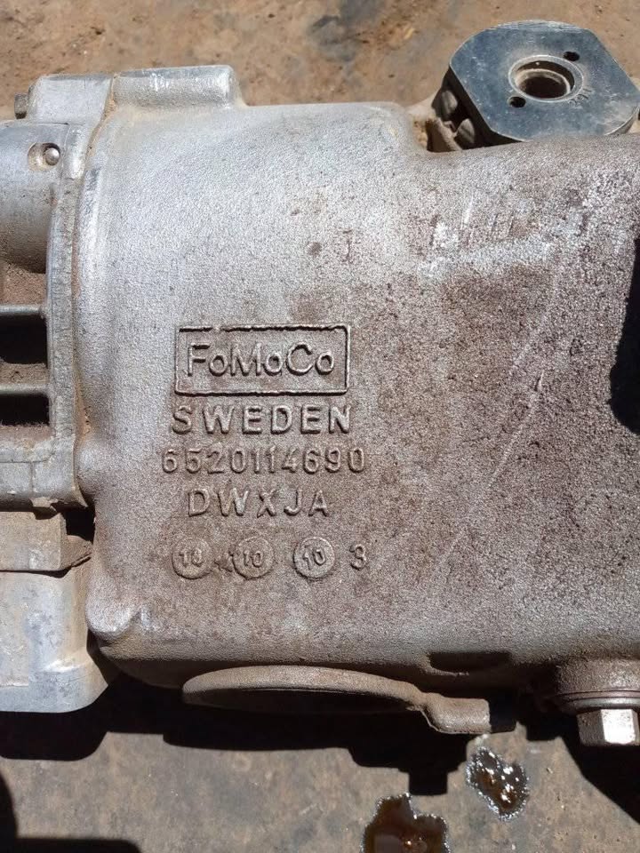 VOLVO XC90 D5 FRONT AND REAR TRANSFER CASE - Private Seller