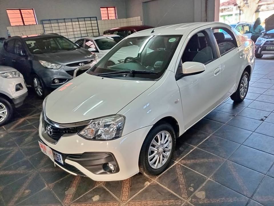 2019 Toyota Etios 1.5 sprint Manual ,White color,Petrol