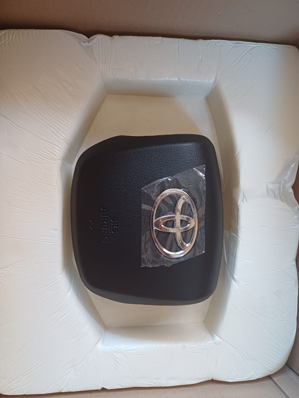 Toyota hilux steering airbag - Private Seller