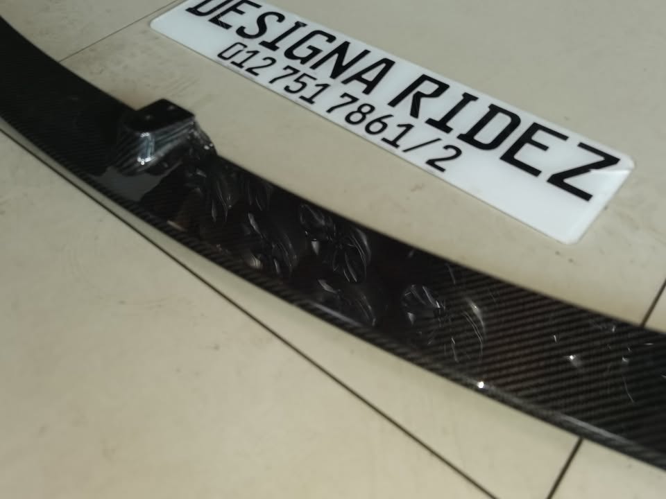 BMW F80/F82 M3/M4 CARBON FIBRE FRONT SPOILER & CORNER SPLITTERS AVAILABLE - Private Seller BMW F80/F82 M3/M4 CARBON FIBRE FRONT SPOILER & CORNER SPLITTERS AVAILABLE - Private Seller