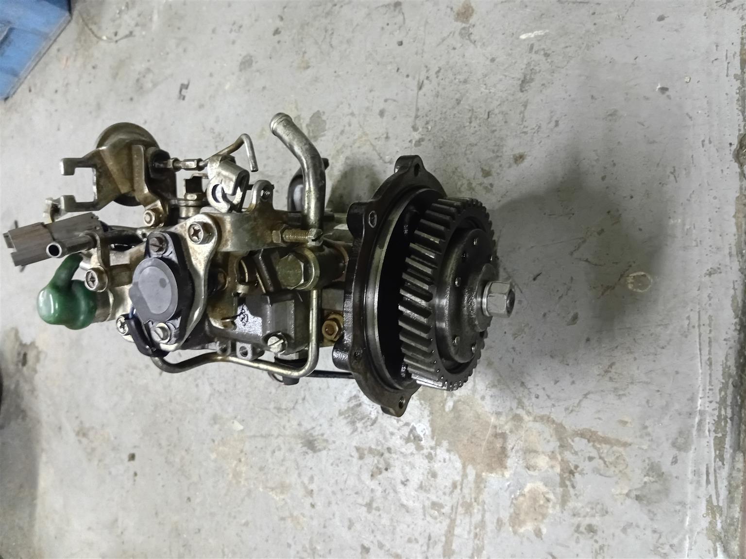 Isuzu kb280 diesel pump 100% working condition. - Private Seller