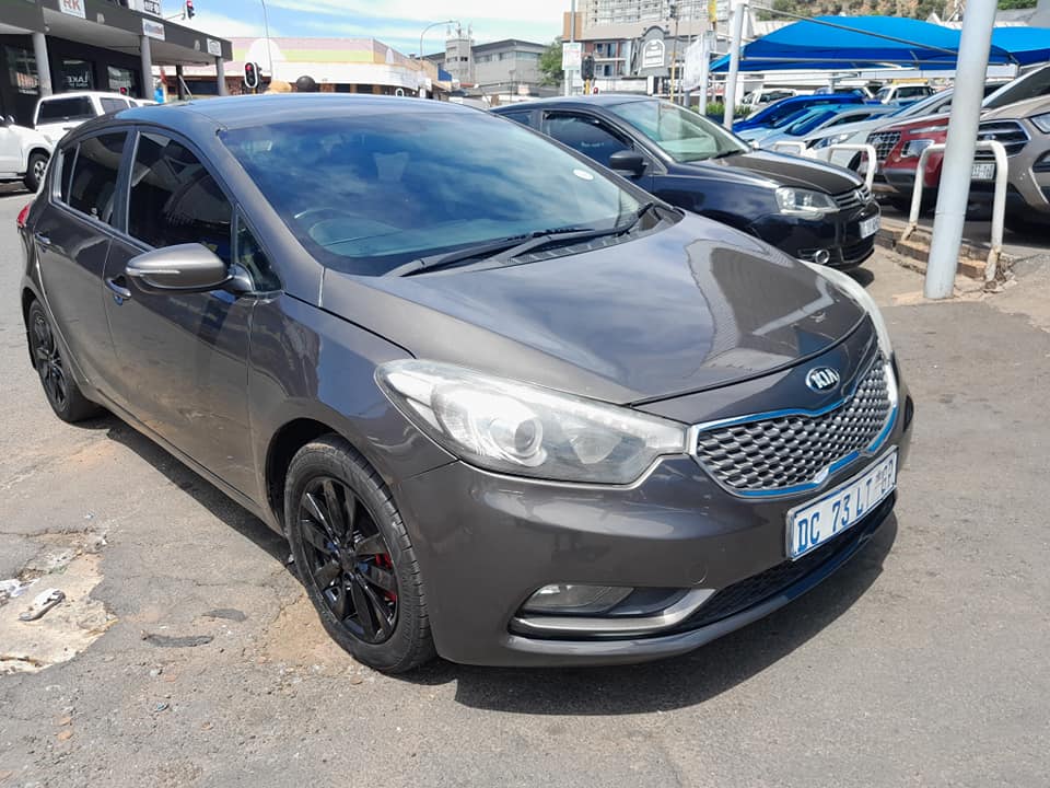 2015 KIA CERATO 1.6 HATCHBACK