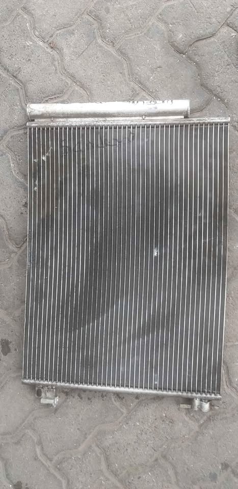 renault sandero condenser