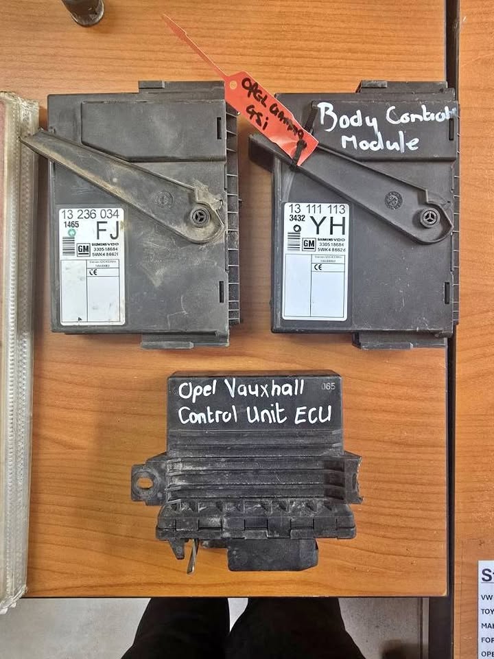 Opel Corsa Gamma 1.8 GSI/ 1.4/ Control Module/ Opel Vauxhall ECU - Private Seller
