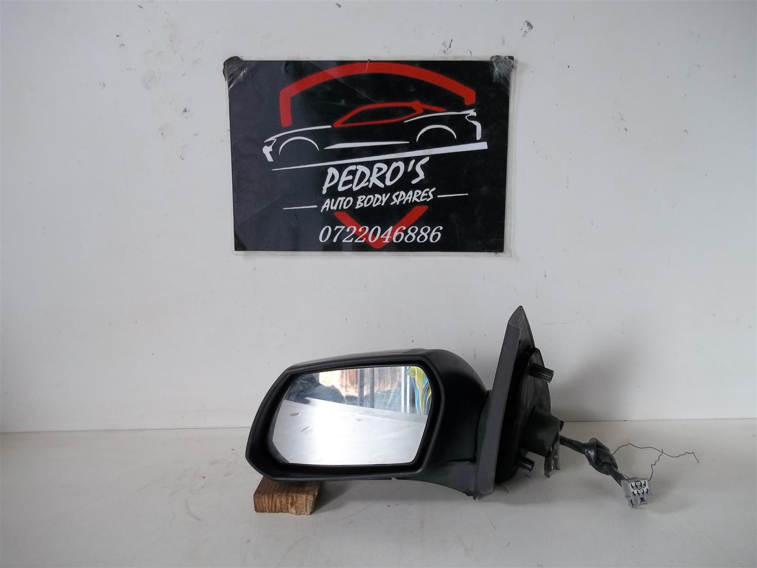 Ford Mondeo '00-'07 left mirror (Electric) - Private Seller Ford Mondeo '00-'07 left mirror (Electric) - Private Seller