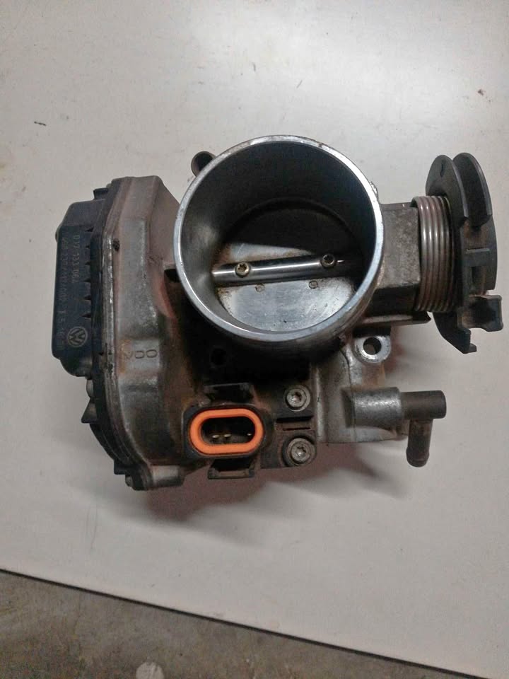Golf 3 2,0 gti throttle body