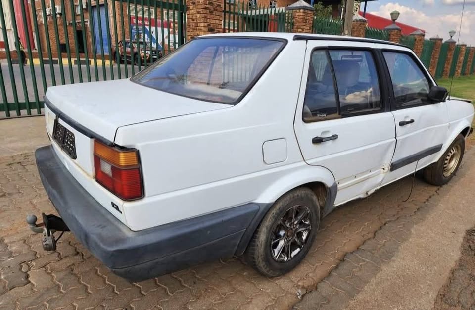 Volkswagen Jetta 2 MK2 STRIPPING FOR SPARE/PARTS CALL