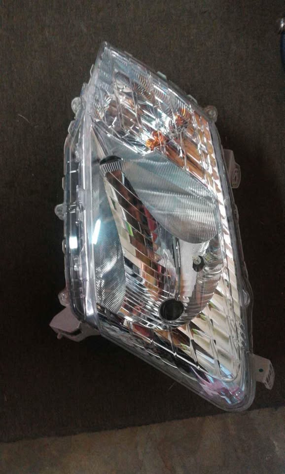 Isuzu headlamps 2013 to 2016 original Isuzu - Private Seller