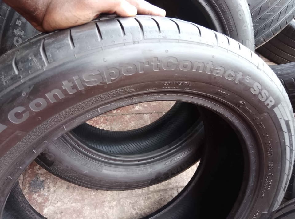 2 X 235/50/18 continental run flat tyres for Mercedes & BMW for sell - Private Seller